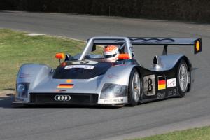 Audi R8R 1999 года